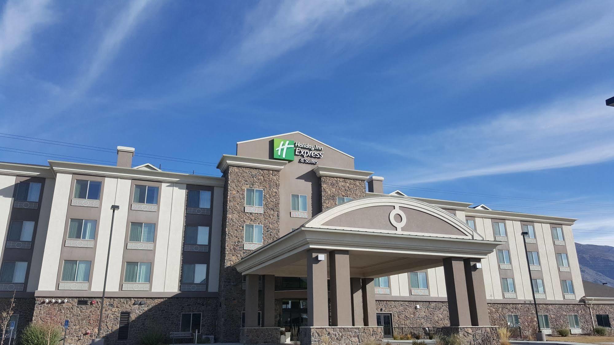 Holiday Inn Express & Suites Springville-South Provo Area By Ihg Eksteriør billede